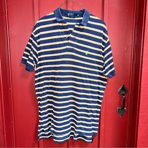 POLO RAPLH LAUREN Short Sleeve Polo Shirt Size Medium. Good condition! Polo 🐎